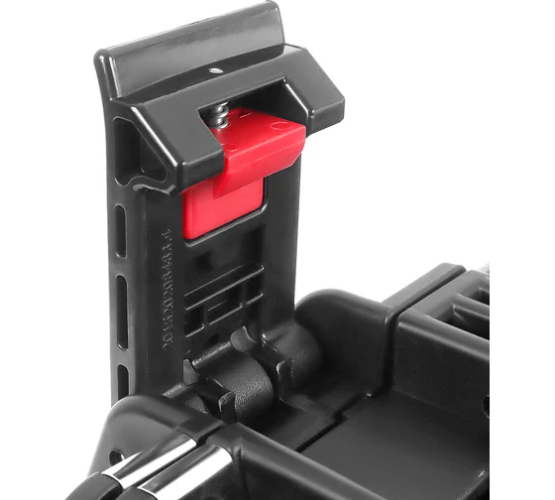 Аккумулятор MESSER LiFePo4 в кейсе 12В 105Ач 100А авторозетка, USВ, клеммы М8, разъем ХТ60 и ЗУ 25А F12105-LFP105X4-100-V1